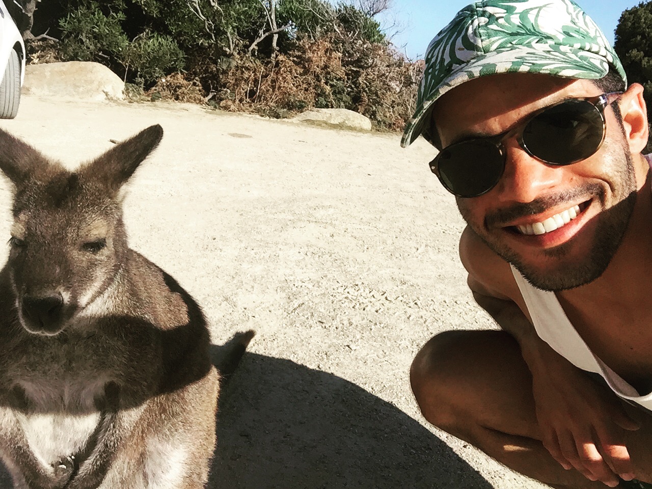 Daniel Santiago Díaz with a kangaroo in Australia